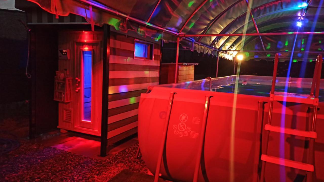 Touch The Wind Hotel Чайяфум Екстериор снимка
