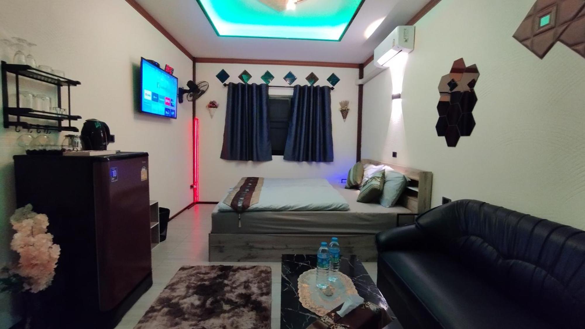 Touch The Wind Hotel Чайяфум Екстериор снимка