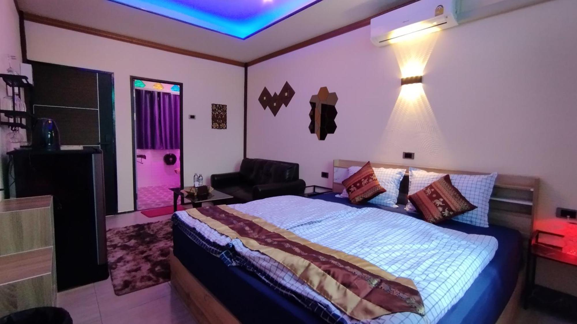 Touch The Wind Hotel Чайяфум Екстериор снимка